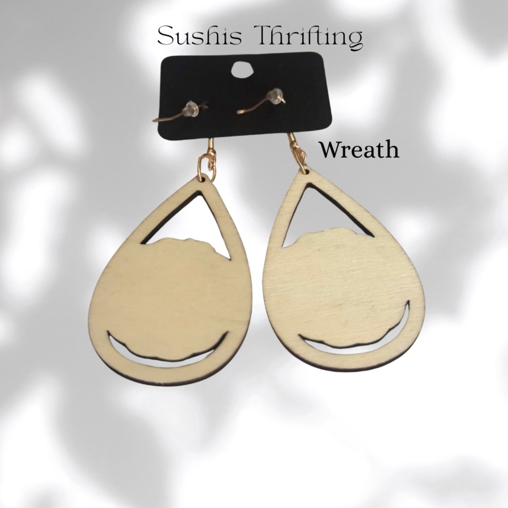 3 Wooden Christmas Teardrop Earrings - Picture 2 of 6